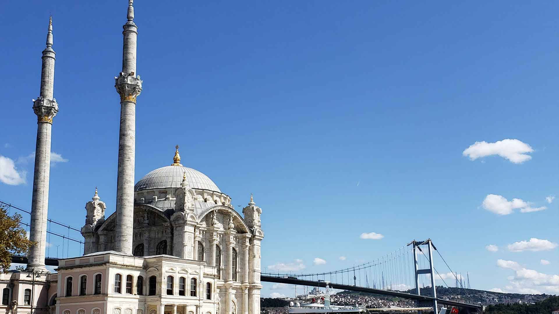 Büyük Mecidiye Camii (Ortaköy Camii) Büyük Mecidiye Camii (Ortaköy Camii)